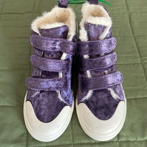NWT Cat & Jack fuzzy high tops